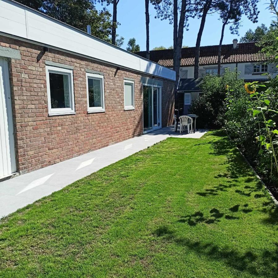 Hartedrie Vakantiewoning Aan Zee De Haan Exterior photo